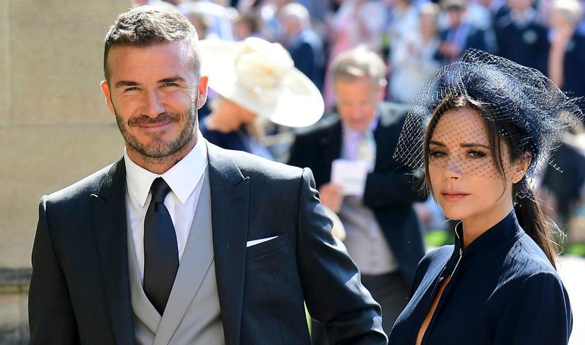 Beckhams doneren huwelijksoutfits