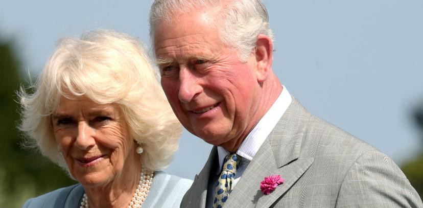 Prins Charles blij dat zijn vader weer thuis is