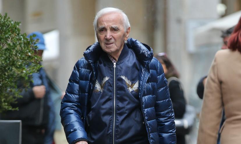 Charles Aznavour in ziekenhuis na valpartij