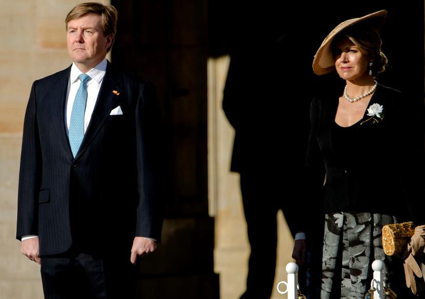 Koningin Máxima verwelkomt Argentijnse president in sobere outfit 