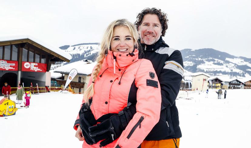 Sonja Bakker en Barry genieten van elkaar op wintersportvakantie