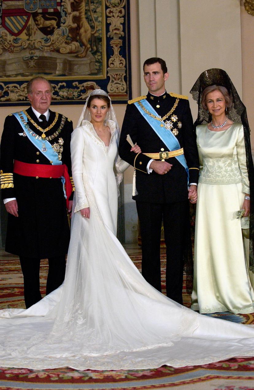 Reproduceren baard Astrolabium Van Diana tot Kate Middleton: dit zijn de duurste trouwjurken van royals |  Story